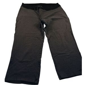 Champion Women's Dark Gray Stretchy Capri Pants - Size Medium